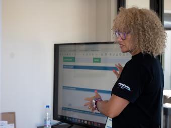 220326 AkoWahine Reconnect 1