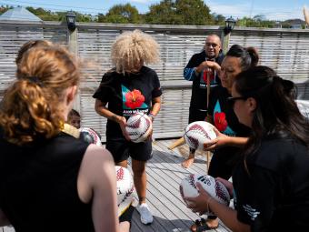 220326 AkoWahine Reconnect 47