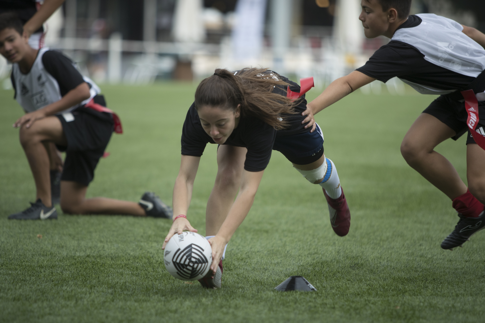 48693724097 f4b710fe3c o