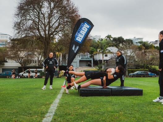 Contact ready edited by Johnny Hendrikus 2025 2